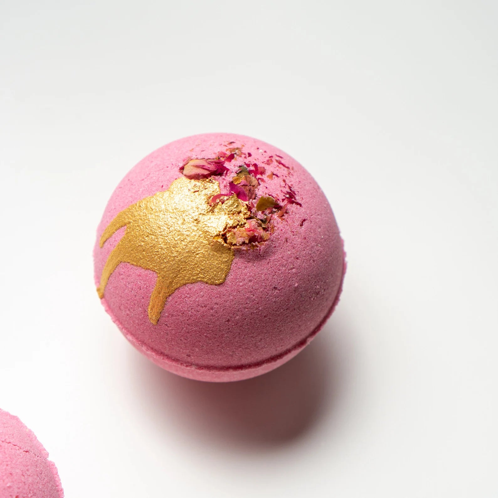 Pembe Tomurcuk Gül Banyo Topu 3 Adet – Romantik ve Ferahlatıcı Banyo Deneyimi