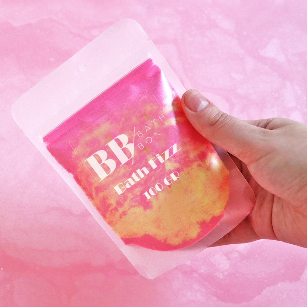 Afrodizyak Esanslı Banyo Tozu 100 Gr – Cazibe ve Romantizm İçin Doğal Banyo Deneyimi