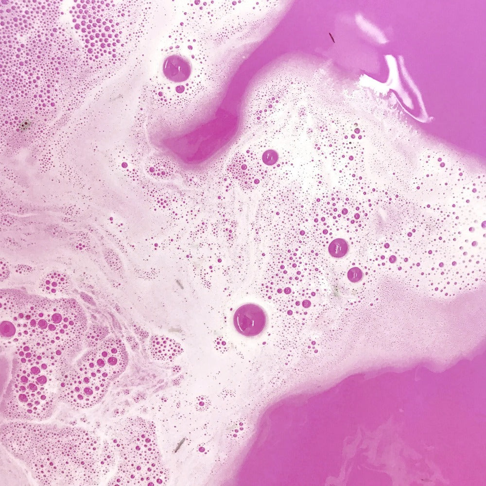 Lavanta Esanslı Banyo Topu 3 Adet – Sakinleştirici ve Rahatlatıcı Banyo Deneyimi